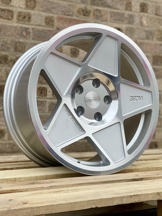 18" Volkswagen Transporter 3SDM 0.05 Silver Cut Alloy Wheels