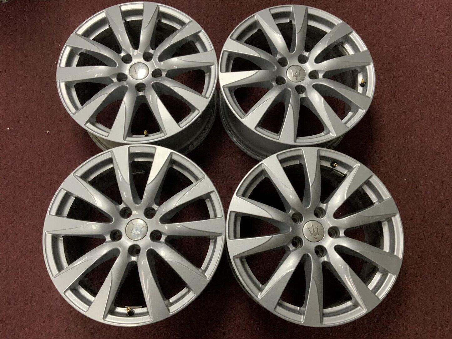 GENUINE MASERATI LEVANTE 18" ALLOY WHEELS