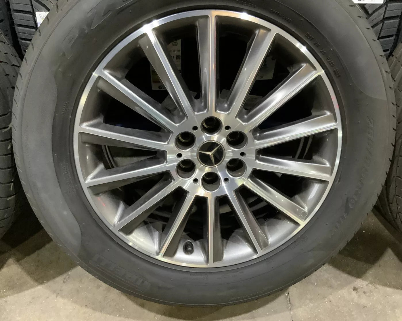 GENUINE MERCEDES X CLASS 19" ALLOY WHEELS & TYRES WILL ONLY FIT X CLASS )