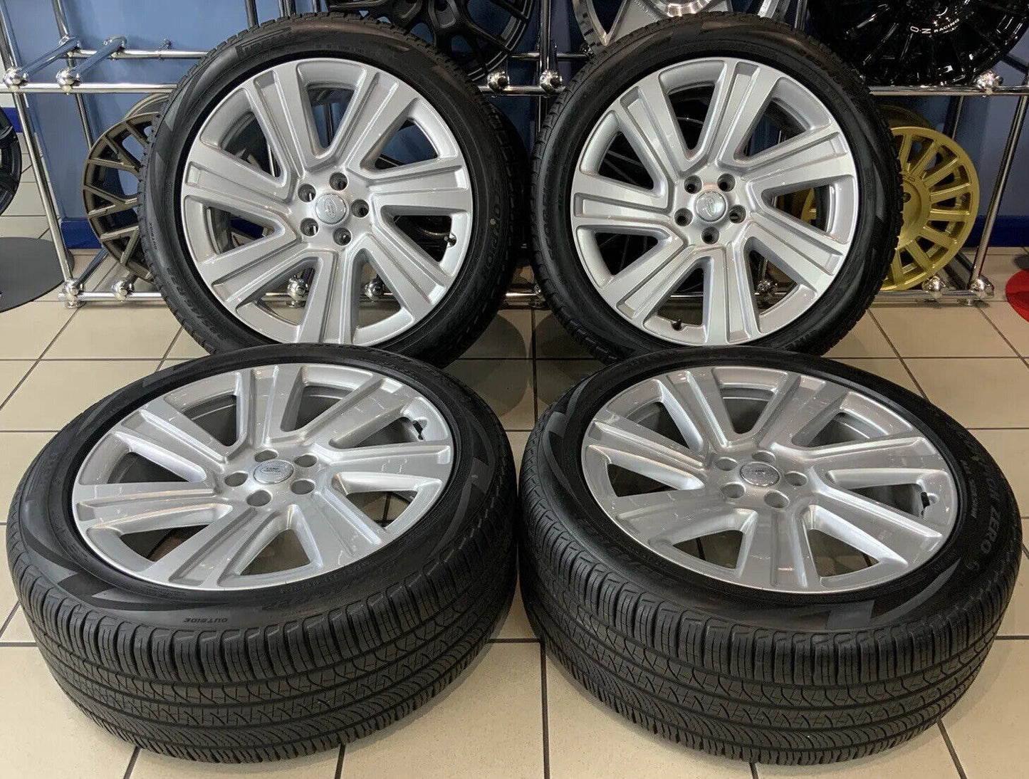 GENUINE RANGE ROVER  L460 22" STYLE 7023 ALLOY WHEELS & TYRES