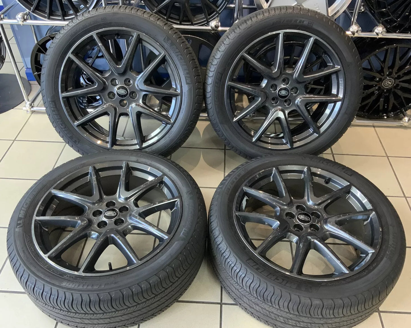 GENUINE RANGE ROVER VELAR ALLOY WHEELS & TYRES  STYLE 5109 21" USED SET