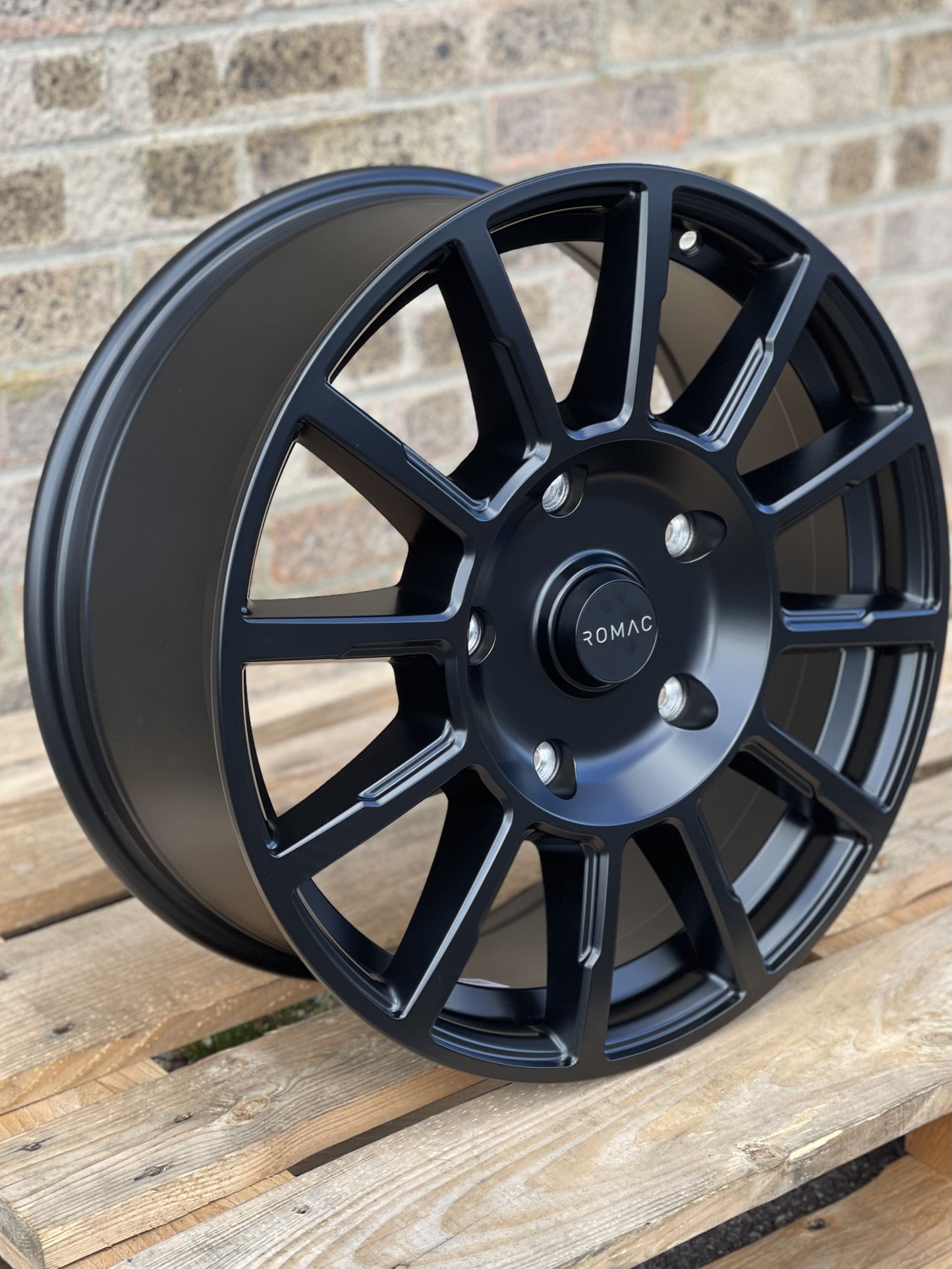 18" Ford Transit Custom 2024 Romac Stealth Matt Black Alloys