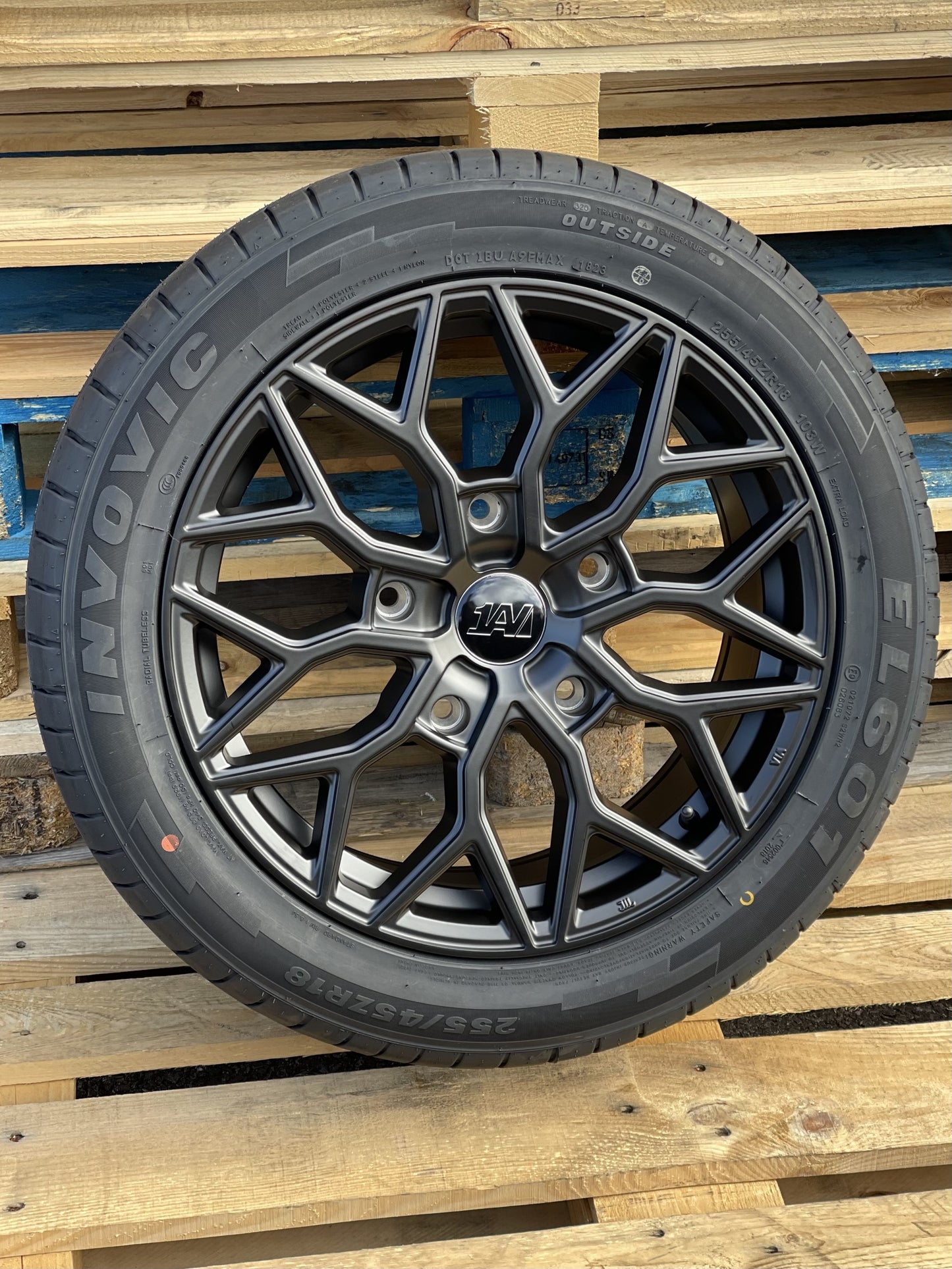 18" Ford Transit Custom 1AV ZX12T Alloy Wheels and Tyres