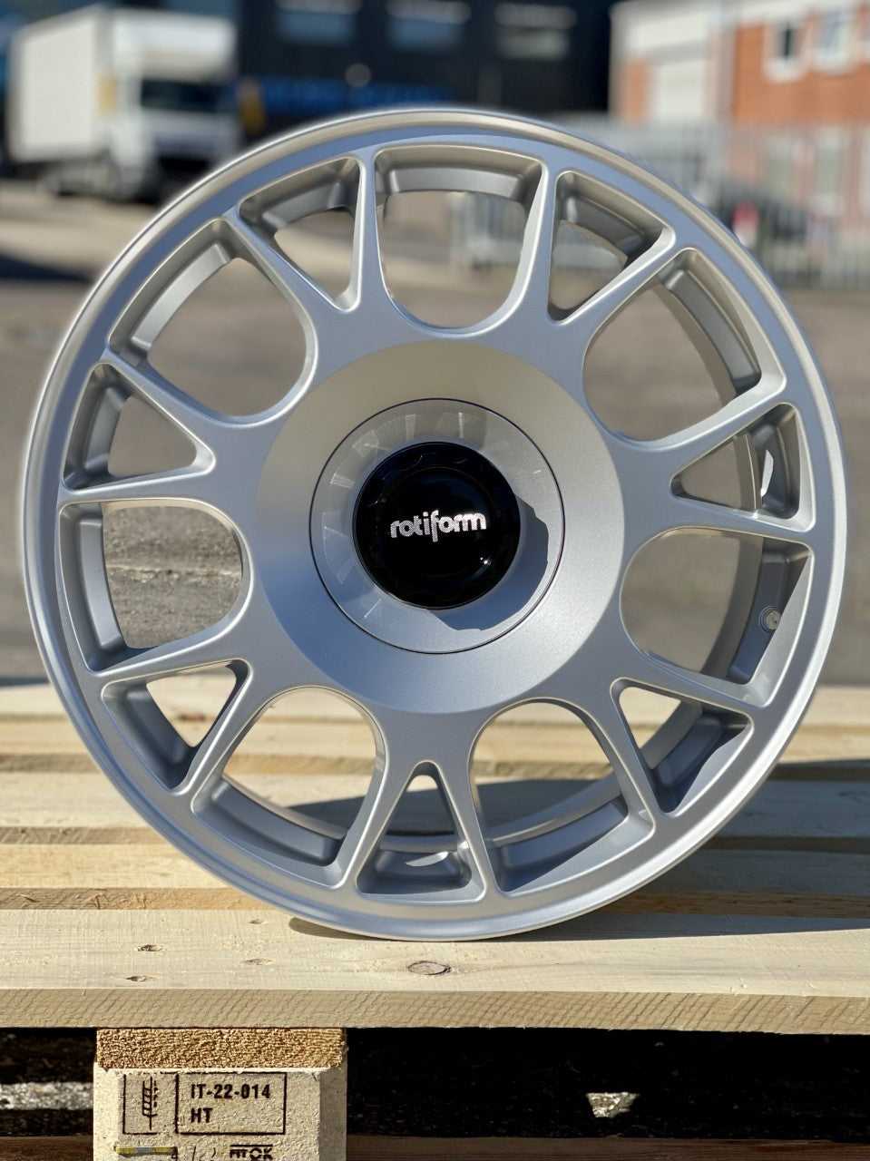 19" Volkswagen Golf Rotiform TUF-R Alloy Wheels