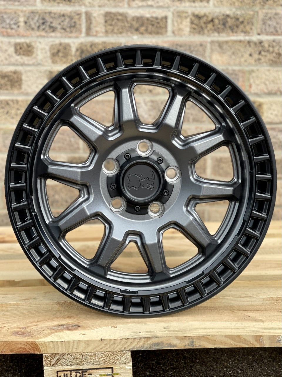 17" Volkswagen Transporter Black Rhino Calico Grey Alloy Wheel