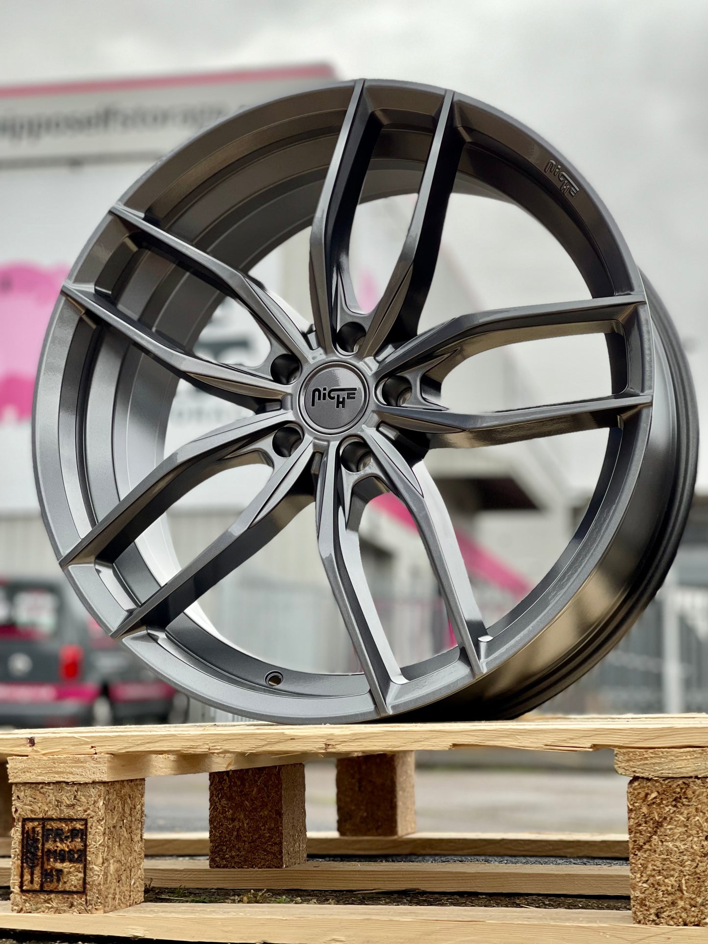 RANGE ROVER 22" NICHE VOSSO  ALLOY WHEELS