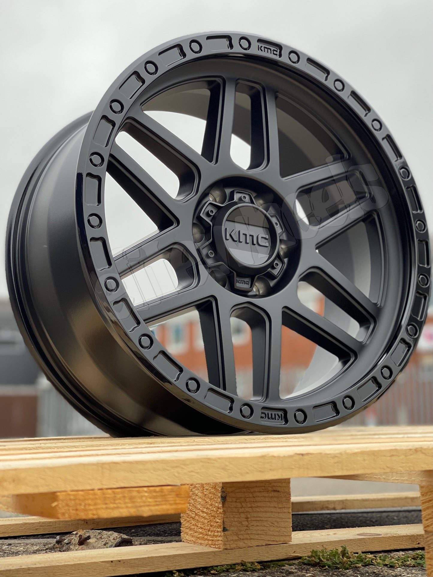 18" Ford Ranger Wildtrak KMC Mesa Alloy Wheel