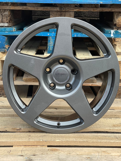 VW Transporter 18" Calibre Five Gloss Gunmetal Alloy Wheels