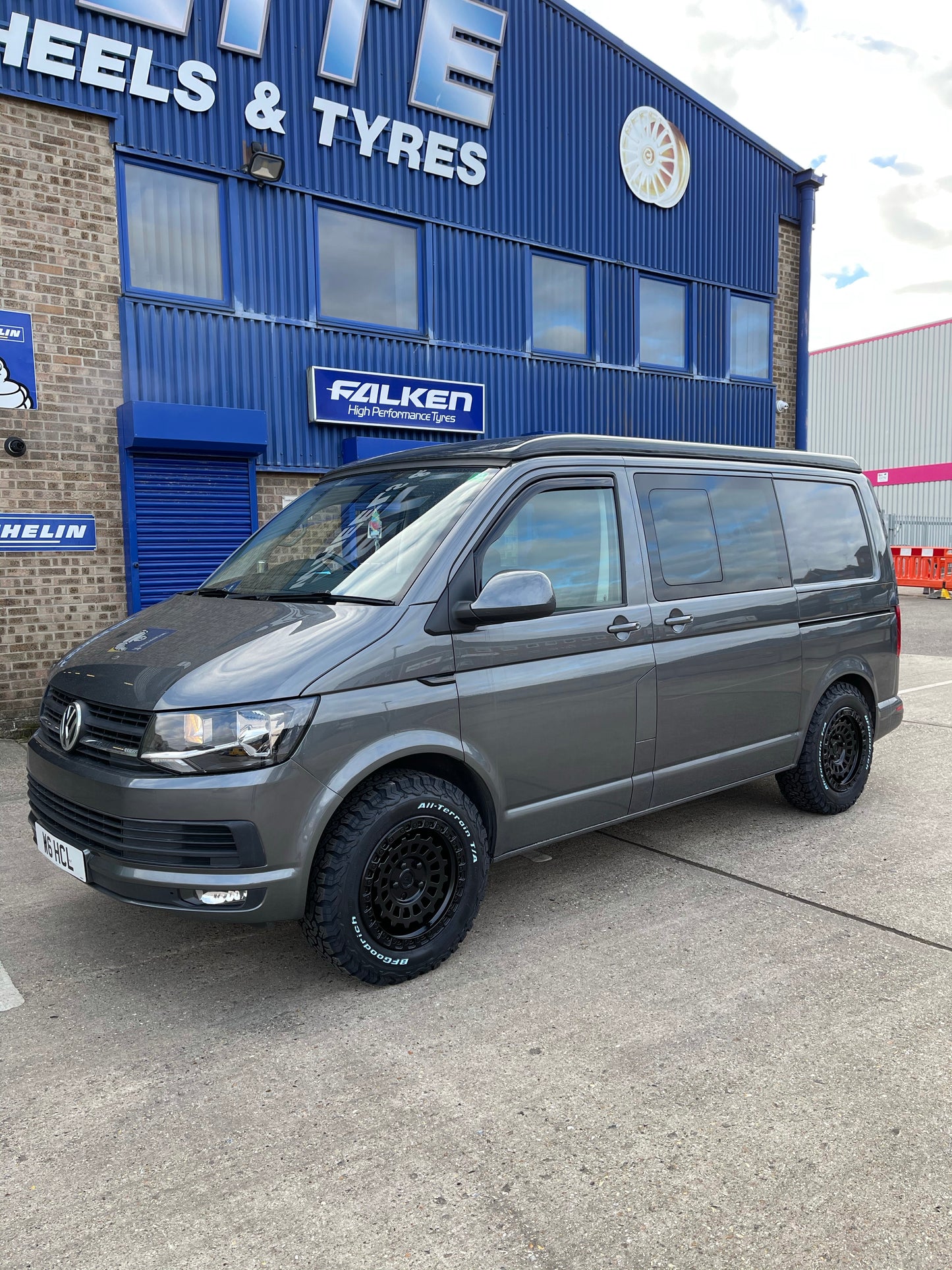 17" Volkswagen Transporter Fuel Zephyr Matt Black Alloy Wheels