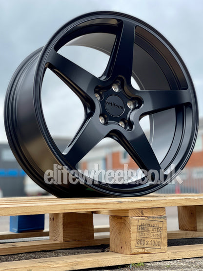 19" Volkswagen Caddy Rotiform WGR Matt Black