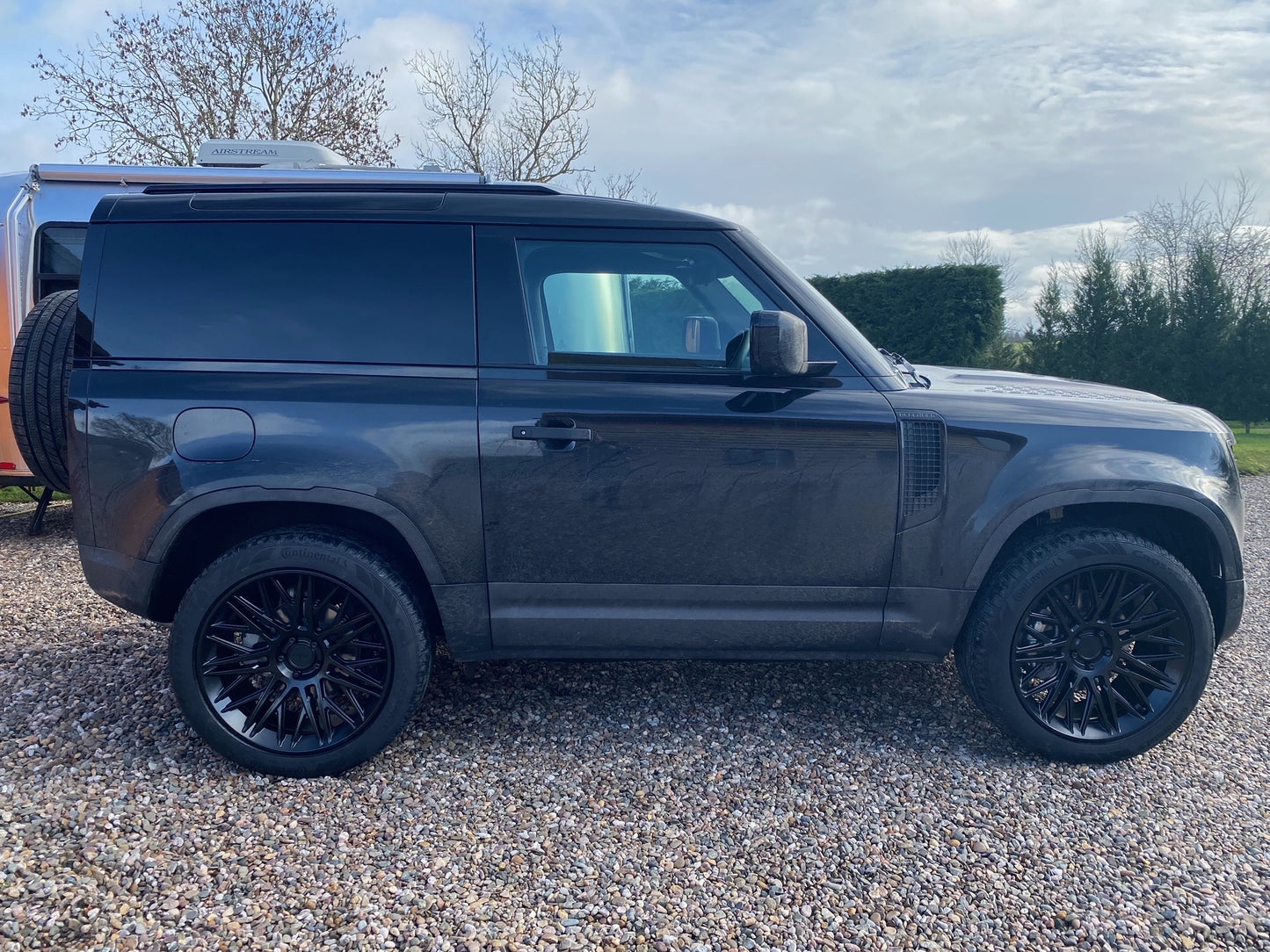 22" Land Rover Defender L663 Rotiform JDR Matt Black