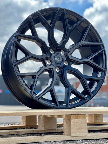 22" Range Rover Niche Mazzanti